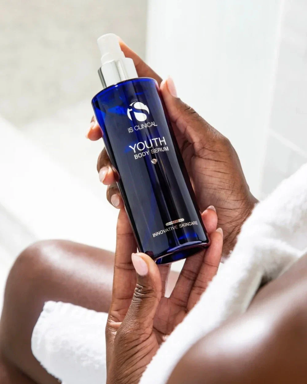 Youth body serum iS Clinical 200ml - Image 3